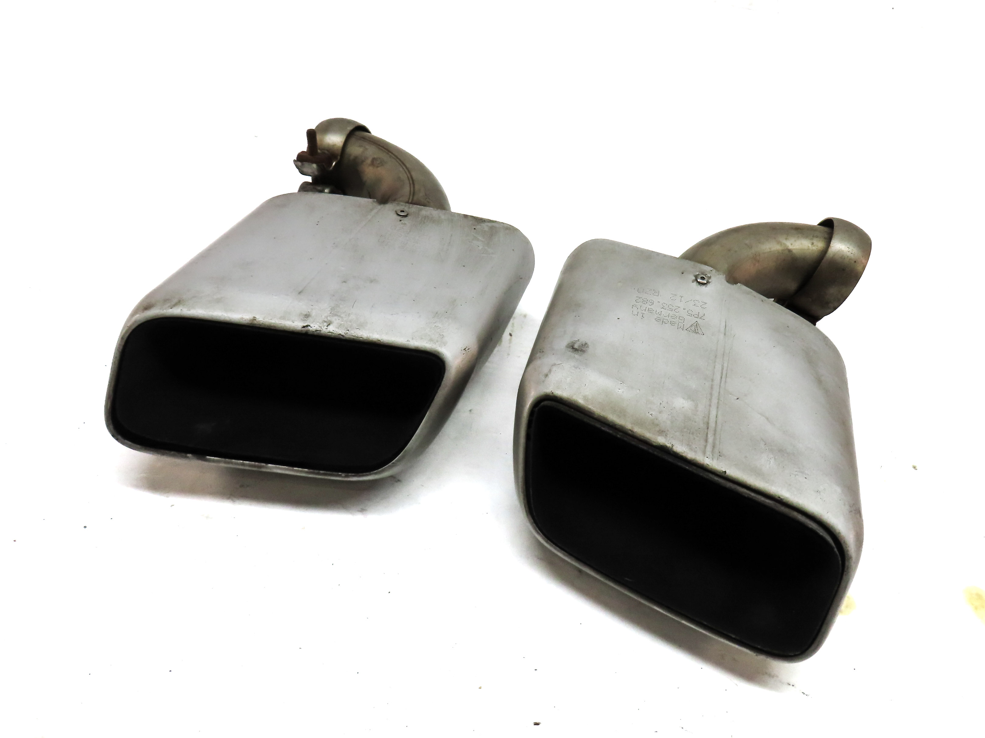 2011-2014 PORSCHE CAYENNE (958) MUFFLER PIPE EXHAUST TIP SET — exact item pictured